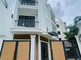 Bán Biệt Thự Phố 215m2 6PN Sân vườn hẻm 688 Lê Đức Thọ Giá 17.5Tỷ