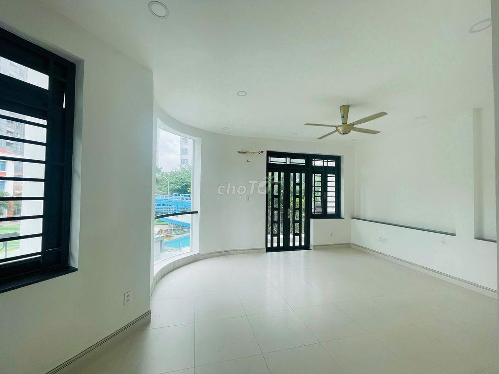 CHO THUÊ BIỆT THỰ P15 HẺM 688// NGAY TRƯỜNG LÊ ĐỨC THỌ 6PN 35 Triệu 