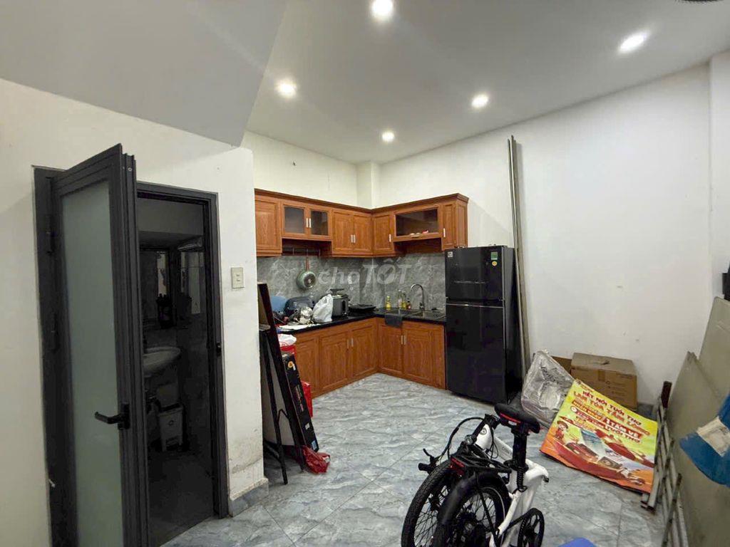 CHO THUÊ NHÀ MT NG V KHỐI 4X15 4PN 4WC 23TR/TH
