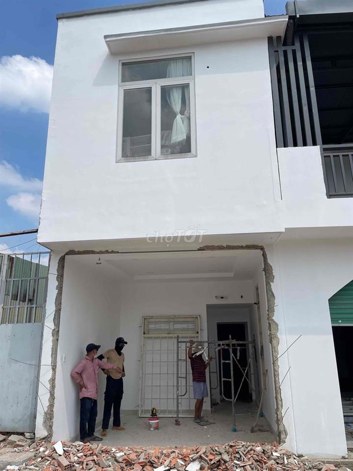 MBKD Gần DH Văn Lang, vỉa hè rộng 40m2: MB + 1PN + 2WC | 15tr