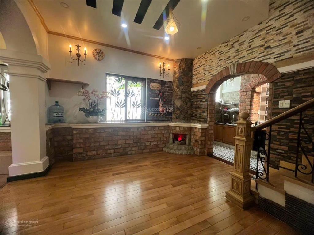 Bán nhà phố mega village khang điền có hồ cá koi chỉ 8,9 tỷ