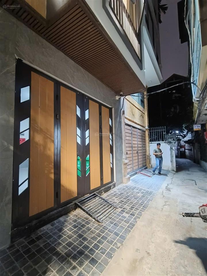 Chính chủ bán tòa nhà dịch vụ thịnh quang đống đa.