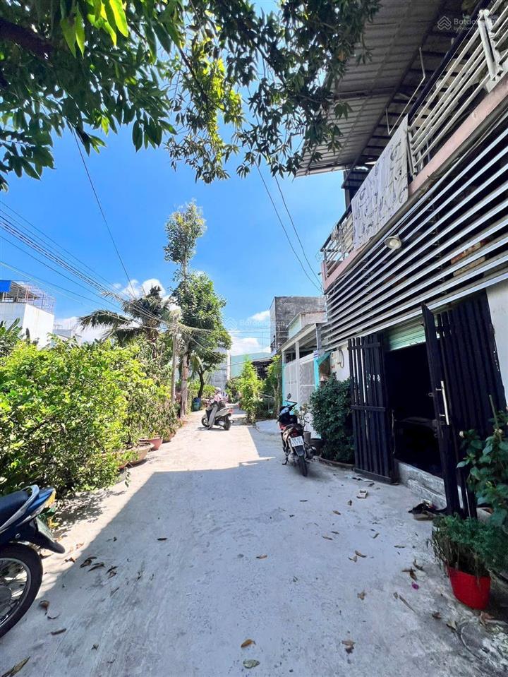 Bán nhà đường an phú đông 9  giá 5.9 tỷ  99.7m2 thổ cư