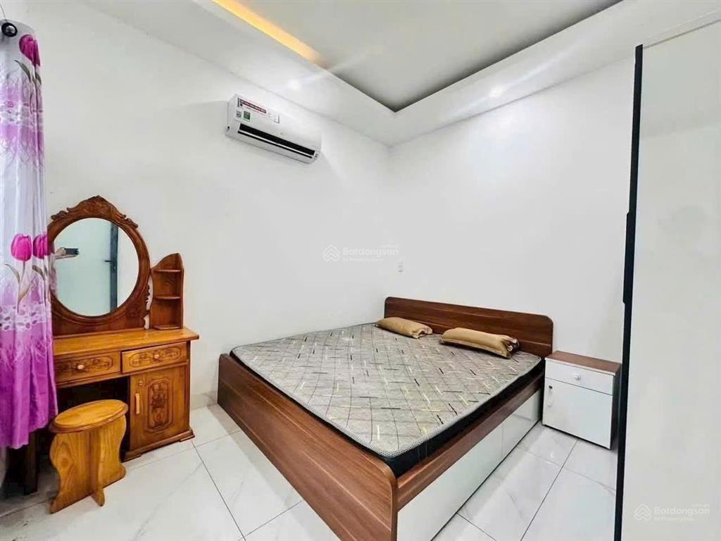 Bán nhà 1 trệt 1 lửng phú hòa gần trường cấp 2 nội thất full giá chỉ 2ti750