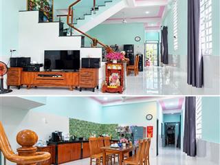 Bán nhà 1 trệt 1 lầu 5x32m tc 120 có 4 phòng ngủ nhà hẻm đối diện cao đẳng y tế bình dương