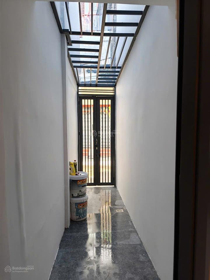 Nhà cho thuê mới 100%, hẻm xe hơi 8m, diện tích sử dụng 75 m2, tại trung tâm thành phố