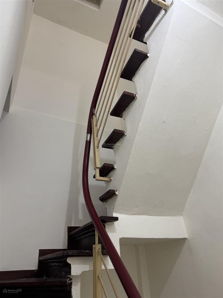 Cho thuê nhà riêng tại số 64 ngõ 34 phương mai, 9,5 triệu, 42m2, giá tốt