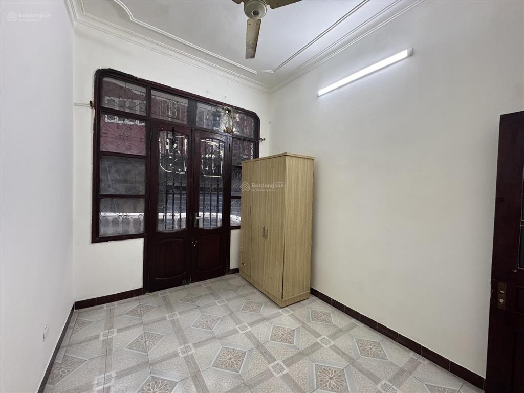 Cho thuê nhà riêng tại số 64 ngõ 34 phương mai, 9,5 triệu, 42m2, giá tốt