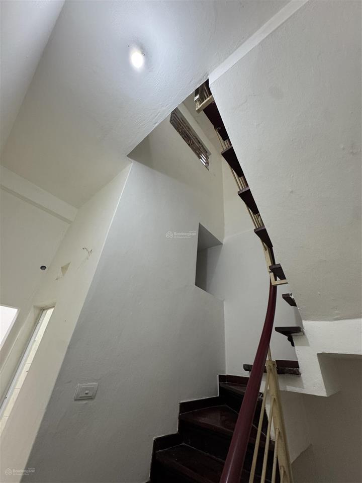 Cho thuê nhà riêng tại số 64 ngõ 34 phương mai, 9,5 triệu, 42m2, giá tốt