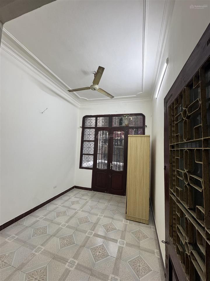 Cho thuê nhà riêng tại số 64 ngõ 34 phương mai, 9,5 triệu, 42m2, giá tốt