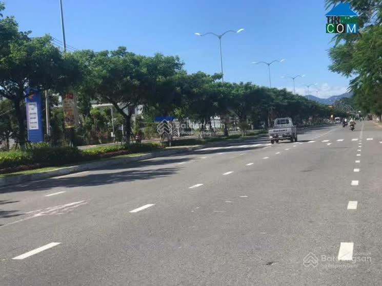 Bán lô đất lớn 4 mặt tiền đường trần đại nghĩa  đào duy tùng, đơn giá chỉ ~60tr/m2