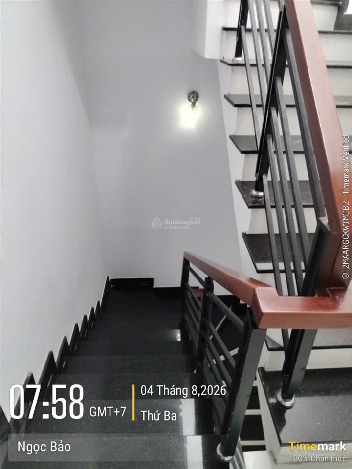 Cho thuê nhà nguyên căn 1 trệt 3 lầu đường 827, phú hữu, tp. thủ đức giá chỉ 10 triệu/tháng