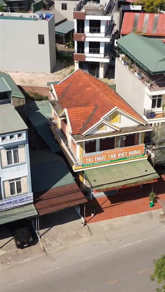 Nhà 2 tầng mặt đường tại việt hưng, tp quảng ninh. dt 256m2. mt 9m. gần ub phường việt hưng cũ