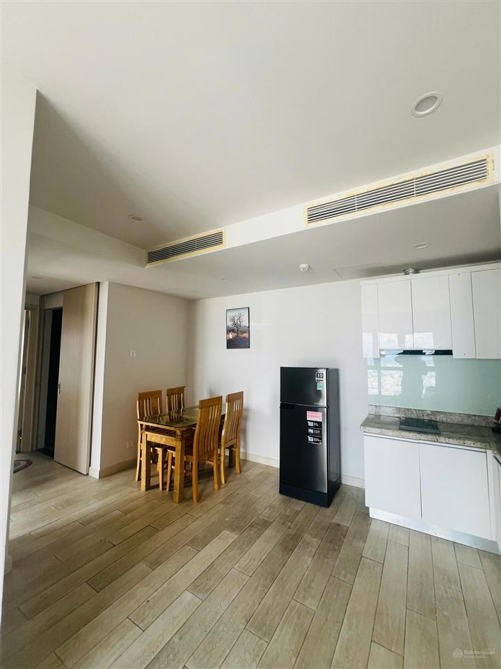Cho thuê căn hộ gold coast 2pn tầng cao, full nội thất, xách vali ở ngay, nhà đang trống