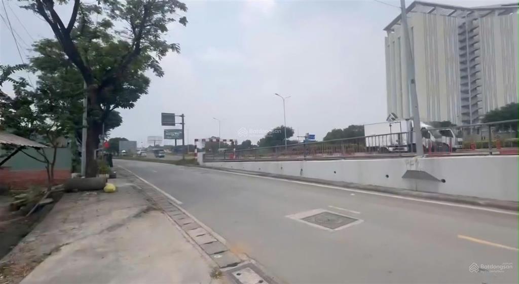 Bán đất chính chủ 347m2 mặt tiền võ văn kiệt