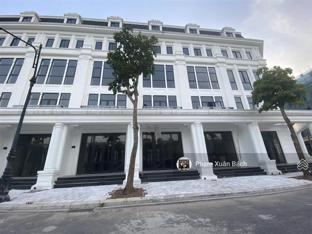 Bán căn louis 1 đường 17m, cách 1 căn ra đường 22.5m, dt 95m2, hướng đông nhà đẹp số đẹp 0982 801 ***