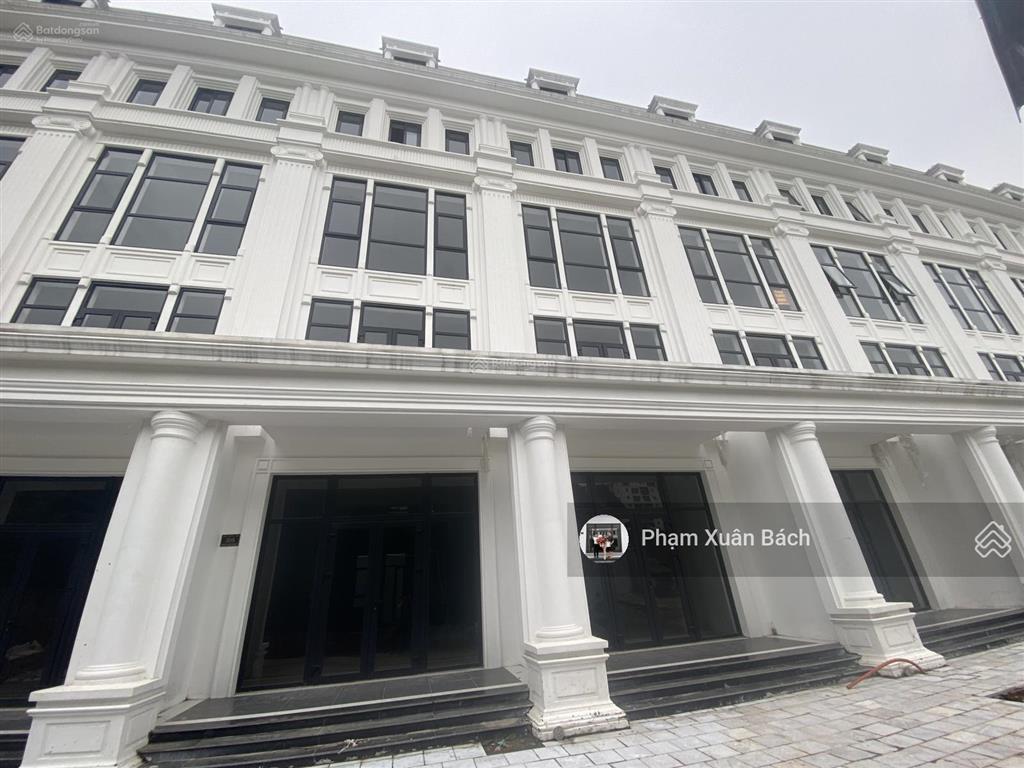 Cần tiền bán gấp căn louis 8, dt 93,8m2 hướng đông, gần đường 22m khu đông nhà về ở  0982 801 ***