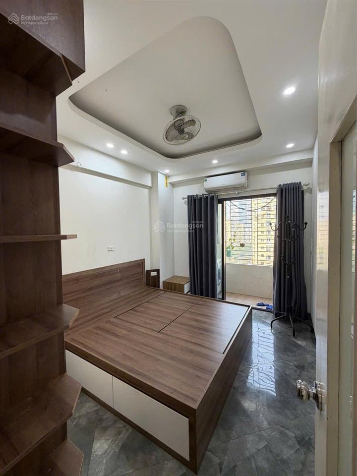 Cần chuyển nhượng căn hộ chung cư 30t đường nguyễn chánh , quận cầu giấy, diện tích55 m2 2 ngủ 1