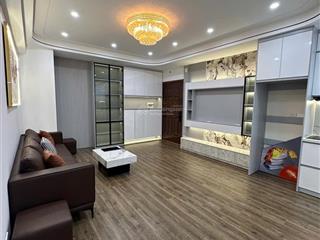 Bán căn hộ chung cư toà nhà 30t đường nguyễn chánh , q. cầu giấy . thiết kế 2 ngủ 1 vs , giá5,5 tỷ