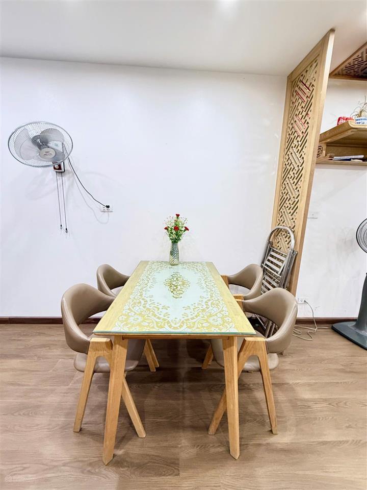 Bán căn hộ chung cư 30t nam trung yên , quận cầu giấy , căn 1 ngủ 1 khách , giá4 tỷ 350