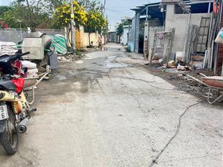 Nhà 1 trệt 1 lầu xây mới, gần chợ trảng dài giá 2,68 tỷ. diện tích 70m2 dọn vào là ở