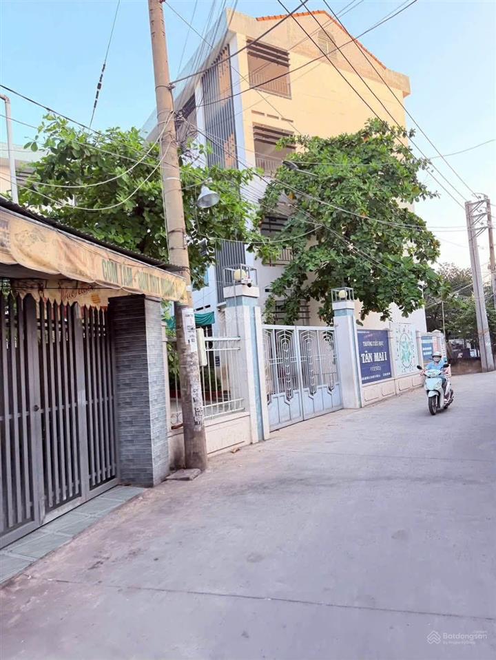 Đất tân mai cũ 4x20 giá 2850. gần chợ tân mai. full thổ cư xe oto né nhau