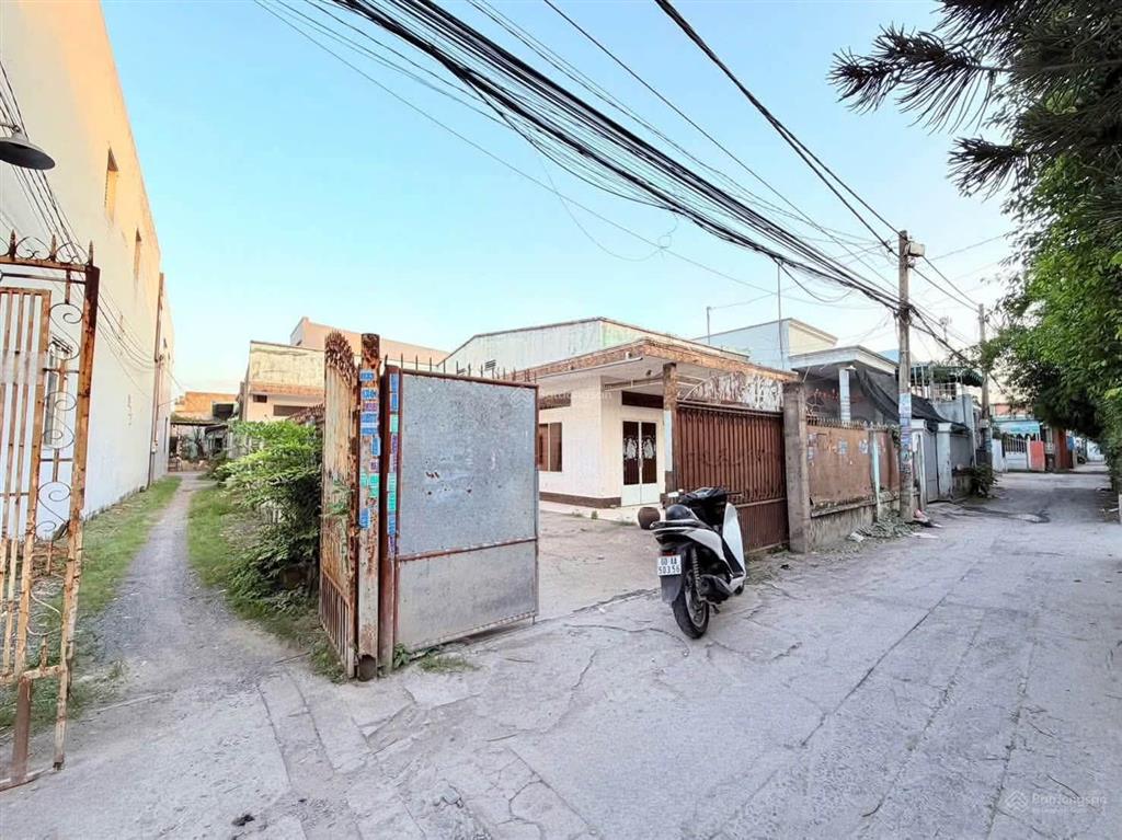Đất tân mai cũ 4x20 giá 2850. gần chợ tân mai. full thổ cư xe oto né nhau