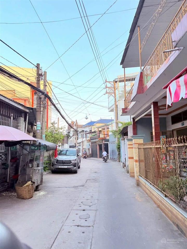 Đất tân mai cũ 4x20 giá 2850. gần chợ tân mai. full thổ cư xe oto né nhau