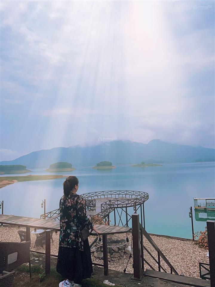 Bán quả đảo 2,6ha vị trí đắc địa có đường điện tại hồ thác bà, yên bái