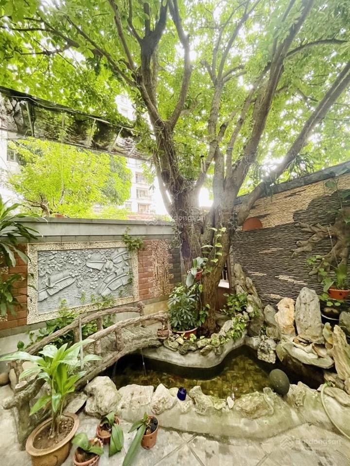 Chính chủ  cần bán gấp  biệt thự đội cấn  140m2  ngang 8.2  giá siêu tốt