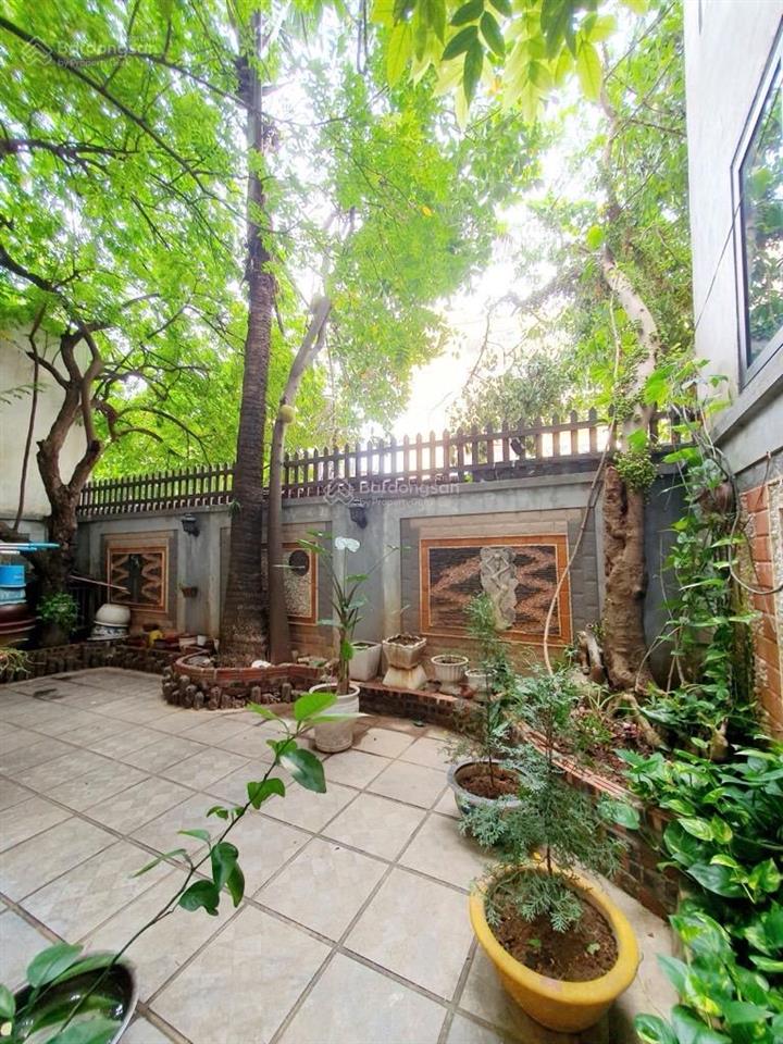 Chính chủ  cần bán gấp  biệt thự đội cấn  140m2  ngang 8.2  giá siêu tốt