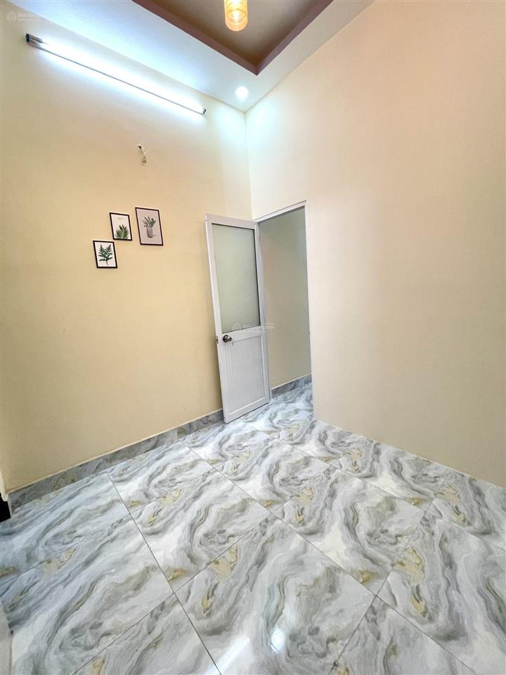 40m2 sát q7 tách bếp siêu rộng có sân bbq