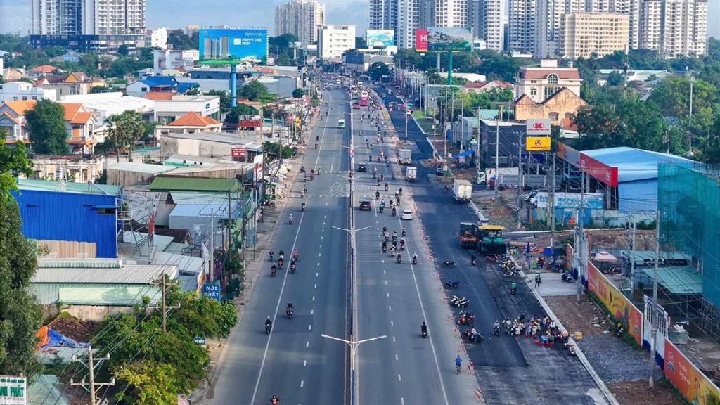 Thanh toán chuẩn chỉ cần 25% đến khi nhận nhà  không đụng bank. chỉ có tại the emerald 68  3pn