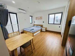 Cho thuê căn hộ Trần Cao Vân gần bãi xe tô tô, 3 cửa sổ, 30m2