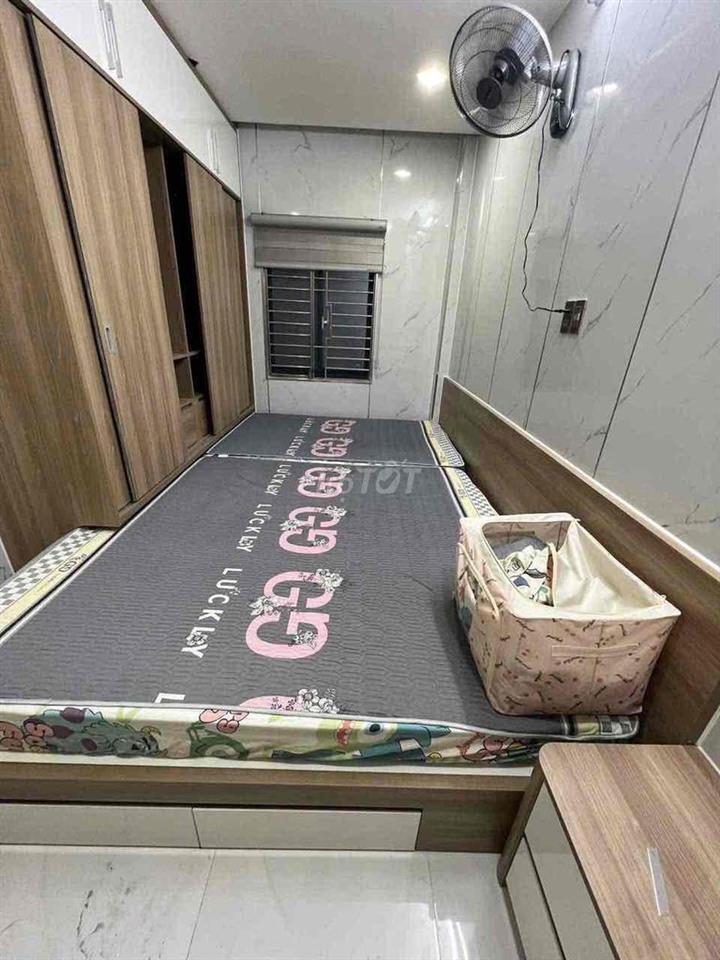 Bán căn nhà 3 mặt kiệt Phan Châu Trinh, cách đường 30m, đang cho thuê