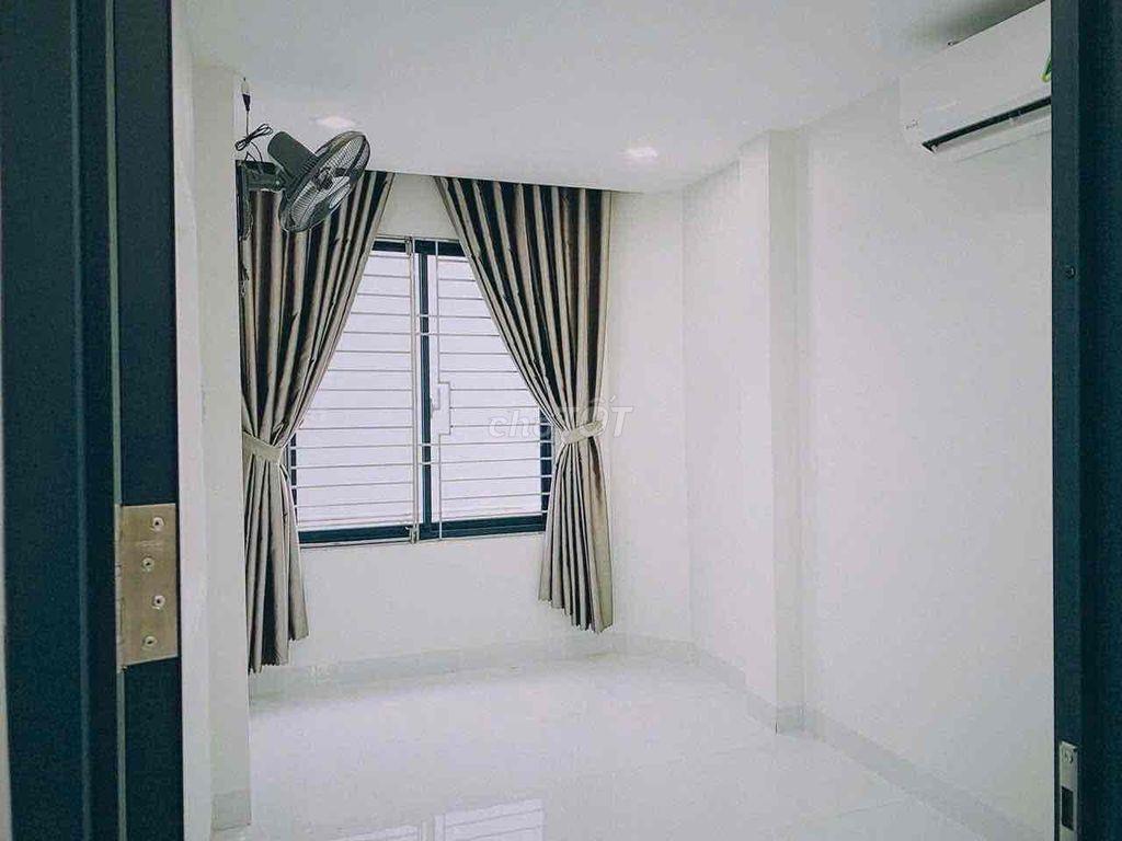 Bán căn nhà 3 mặt kiệt Phan Châu Trinh, cách đường 30m, đang cho thuê