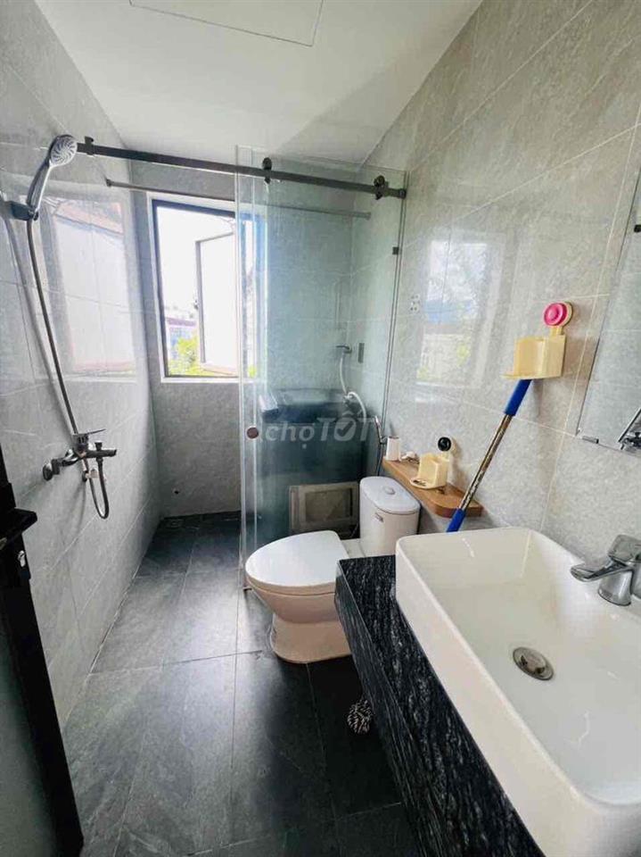 Cho thuê căn hộ góc Trần Cao Vân và Ông Ích Khiêm, 2 view ban công