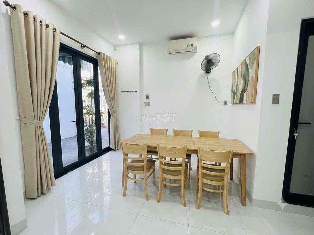 Cho thuê nhà nguyên căn 3 mặt thoáng Phan Châu Trinh, 4 ngủ 3 wc
