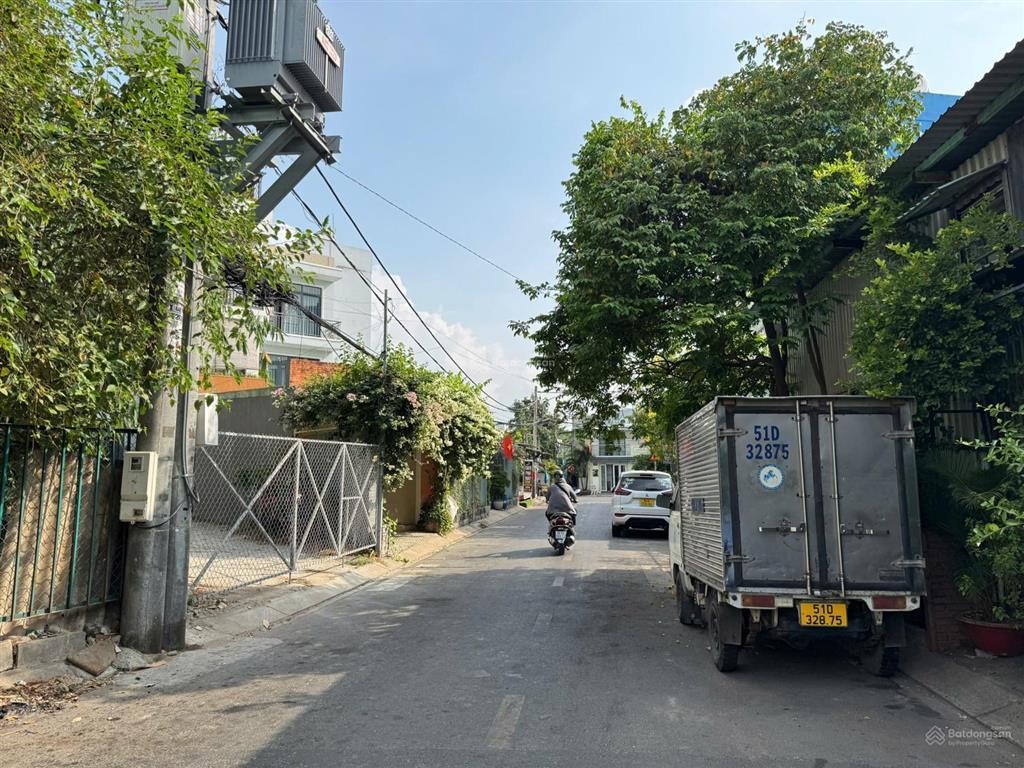 Bán nhà đẹp 2 mặt hẻm thông thoáng, đường ô tô, ngang 5 ngay gần cuối đường 3 phước bình 5,86 tỷ tl