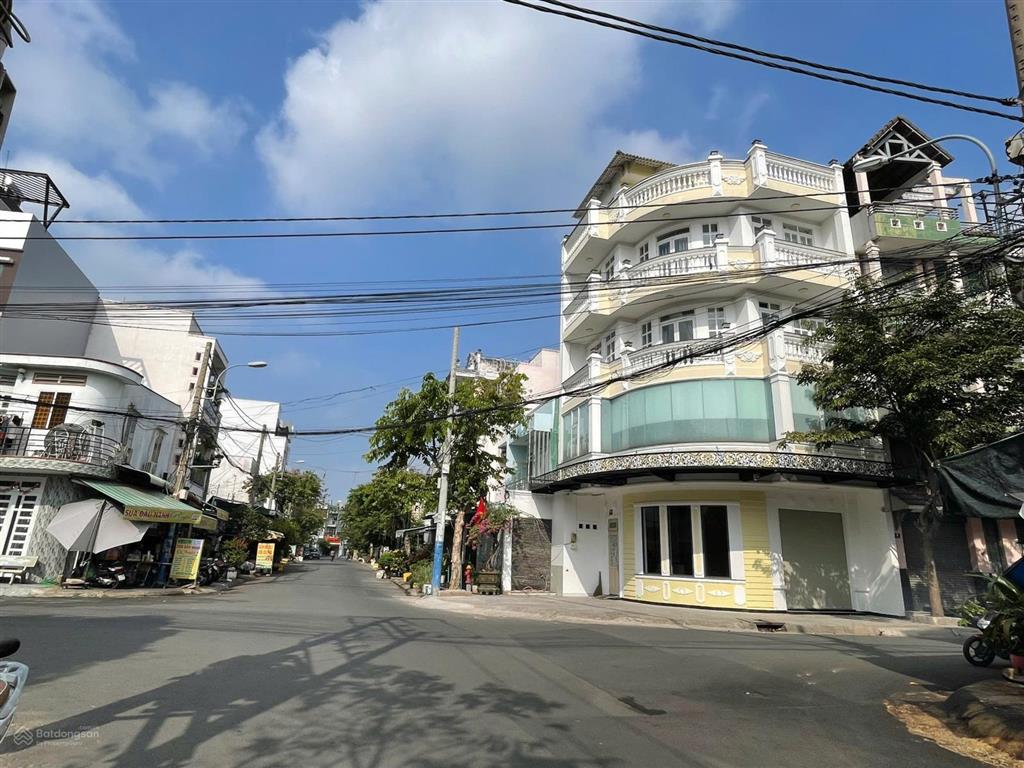 Bán nhà đẹp 5 tầng góc 2 mặt tiền đường 6 giao với 18b ở phường phước bình chỉ 12,3 tỷ
