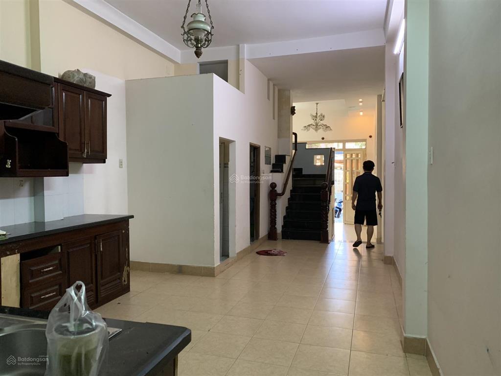 Cho thuê nhà 1 trệt 1 lầu đường 10 phước bình 3 pn, 3 wc giá tốt chỉ 12 triệu/ tháng.  0919 451 ***