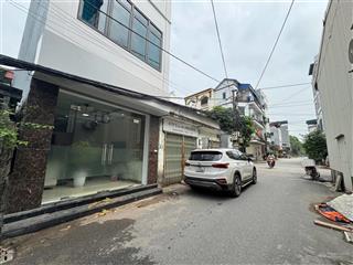 Bán nhà yên lũng 40m2  4 tầng oto tránh  kinh doanh