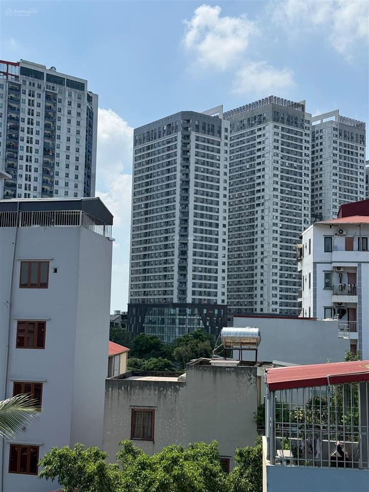 Chính chủ bán nhà 6 tầng 40m2 lô góc, thang máy, ngõ thông tại đại mỗ