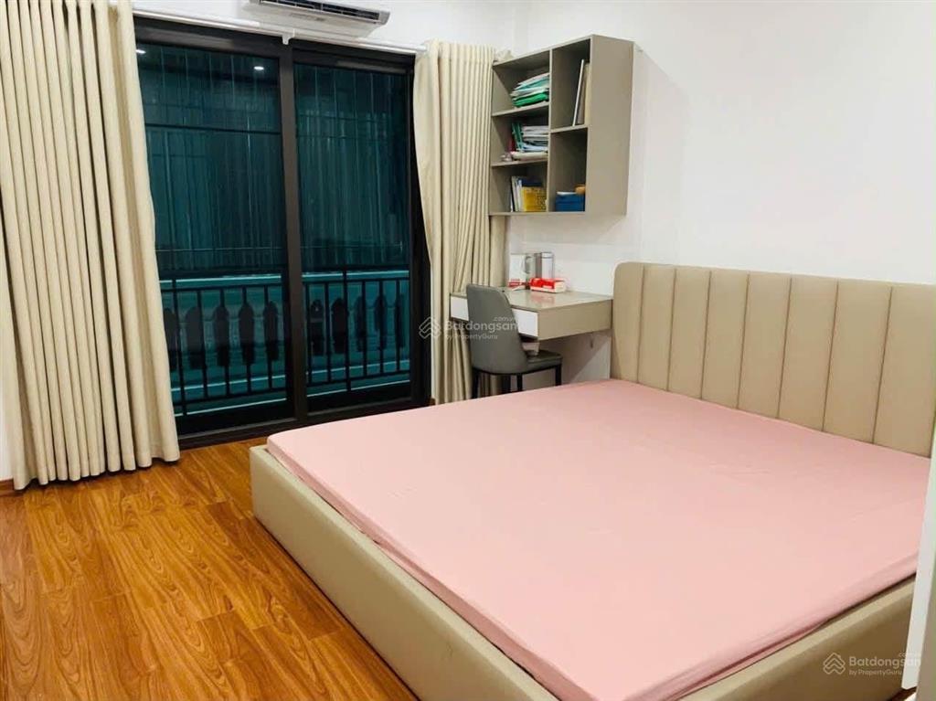 Cực rẻ 5,6 tỷ có ngay nhà 5 tầng 32m2 full nội thất  oto dừng đỗ cách 15m tại cầu cốc  tây mỗ