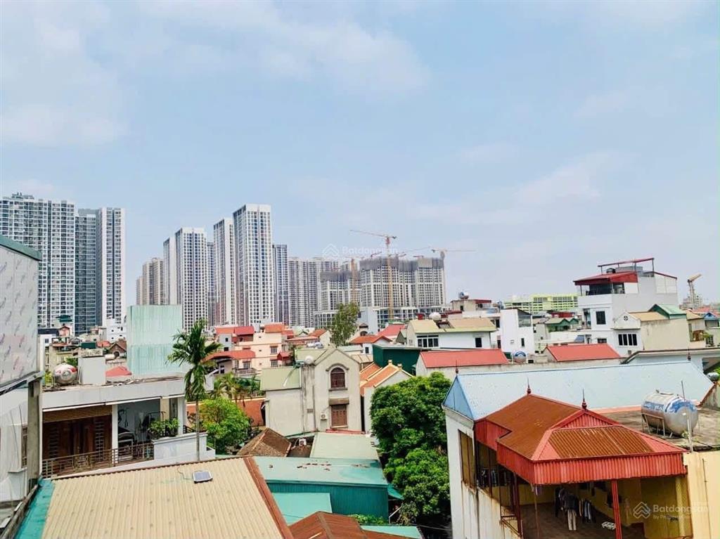 Cực rẻ 5,6 tỷ có ngay nhà 5 tầng 32m2 full nội thất  oto dừng đỗ cách 15m tại cầu cốc  tây mỗ