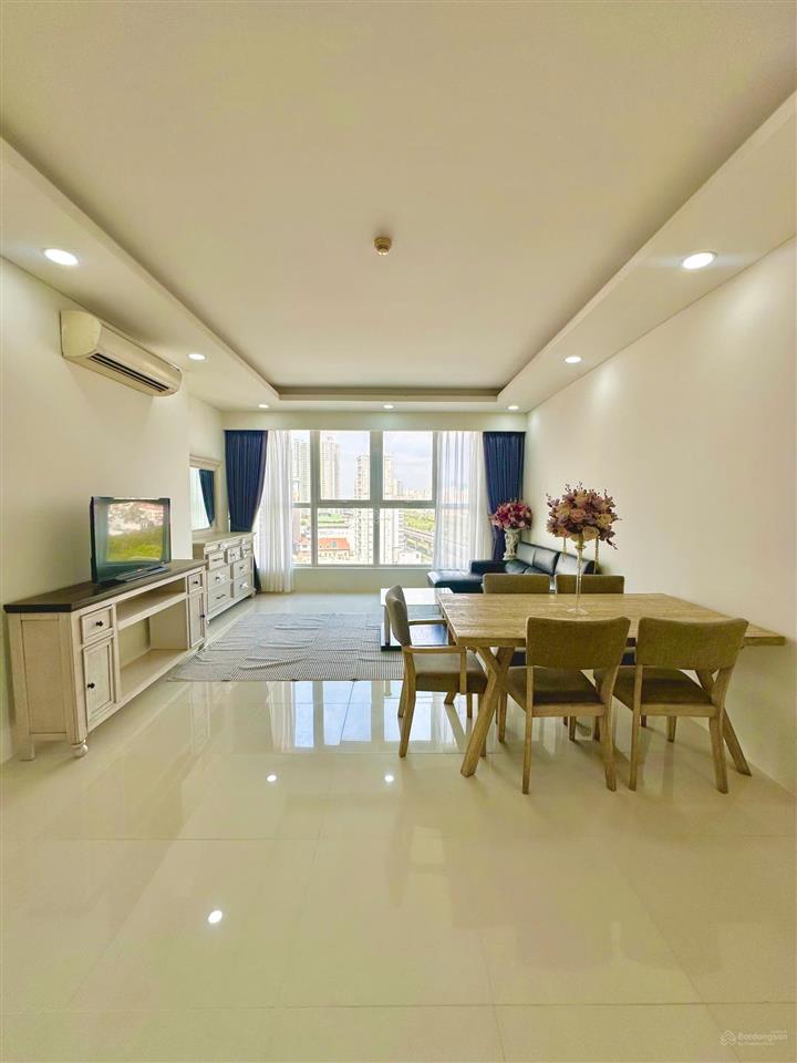 Cần bán hoặc cho thuê căn hộ 3pn + 1 kho to thảo điền pearl, đường quốc hương, thảo điền.
