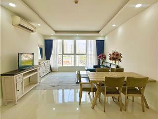 Cần bán hoặc cho thuê căn hộ 3pn + 1 kho to thảo điền pearl, đường quốc hương, thảo điền.
