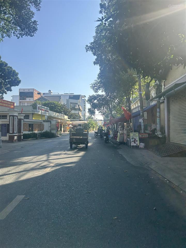 Bán đất 2 mặt tiền đường số 449455 phường tăng nhơn phú a quận 9