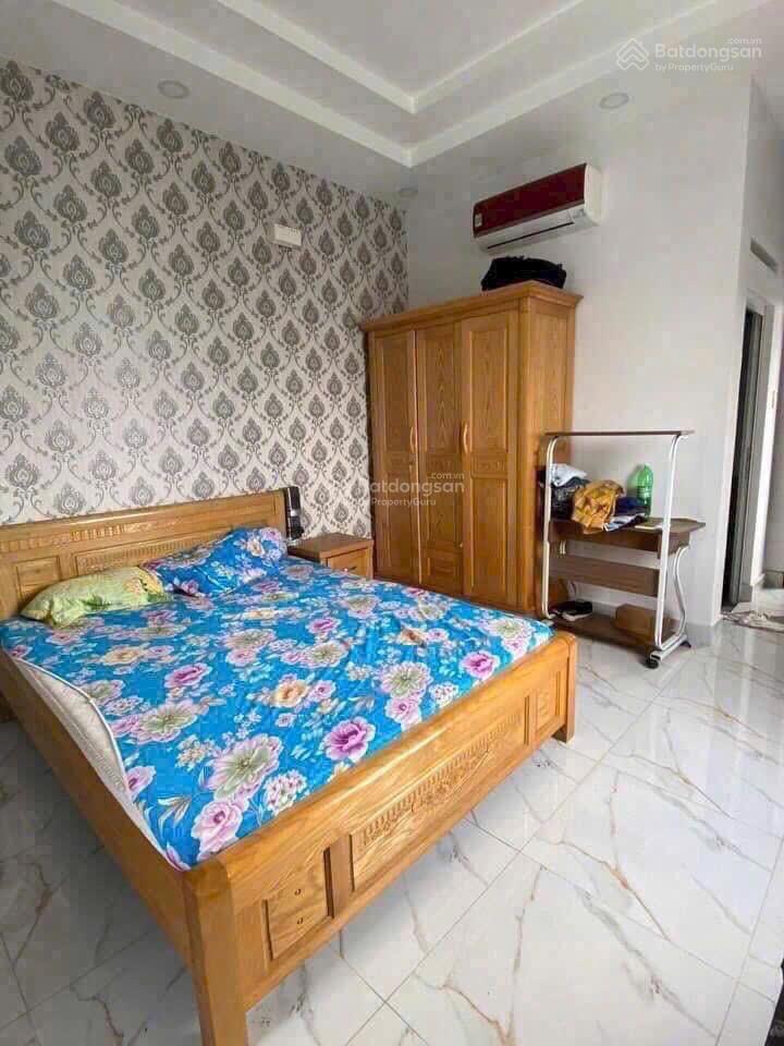 Bán nhà mặt tiền đường số 4 p long trường quận 9