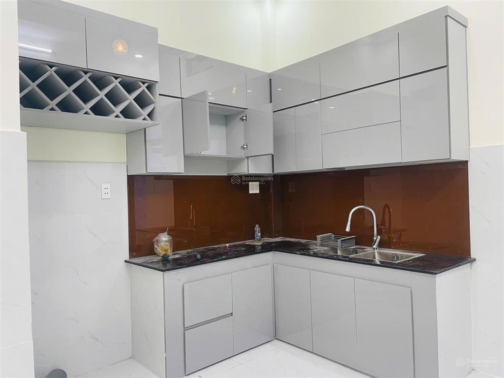 Bán nhà 1 trệt 2 lầu 1 tum đường 4m ra làng tăng phú, quận 9 cũ